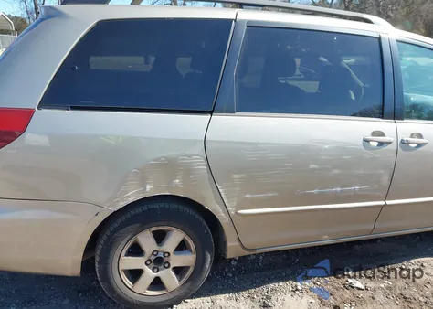 2004 Toyota Sienna Xle/Xle Limited z USA, uszkodzony, nr VIN 5TDZA22CX4S139174